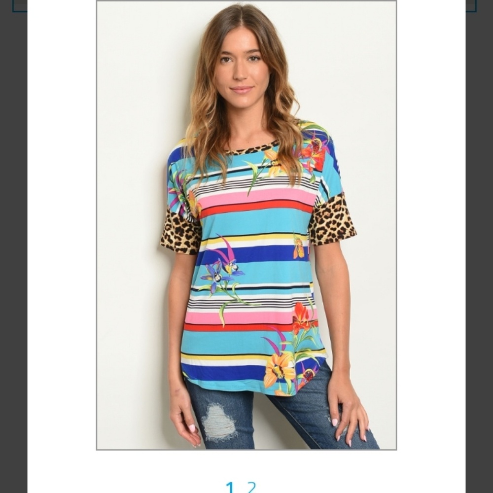 SALE!🤑Blue Stripes Floral Top